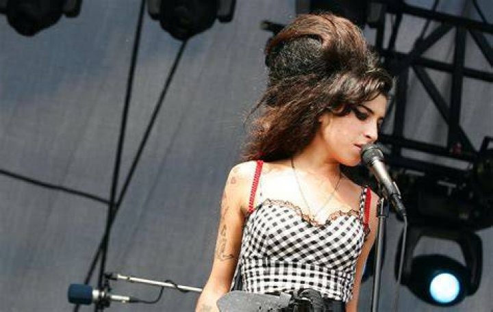 Amy Winehouse Music Match Games