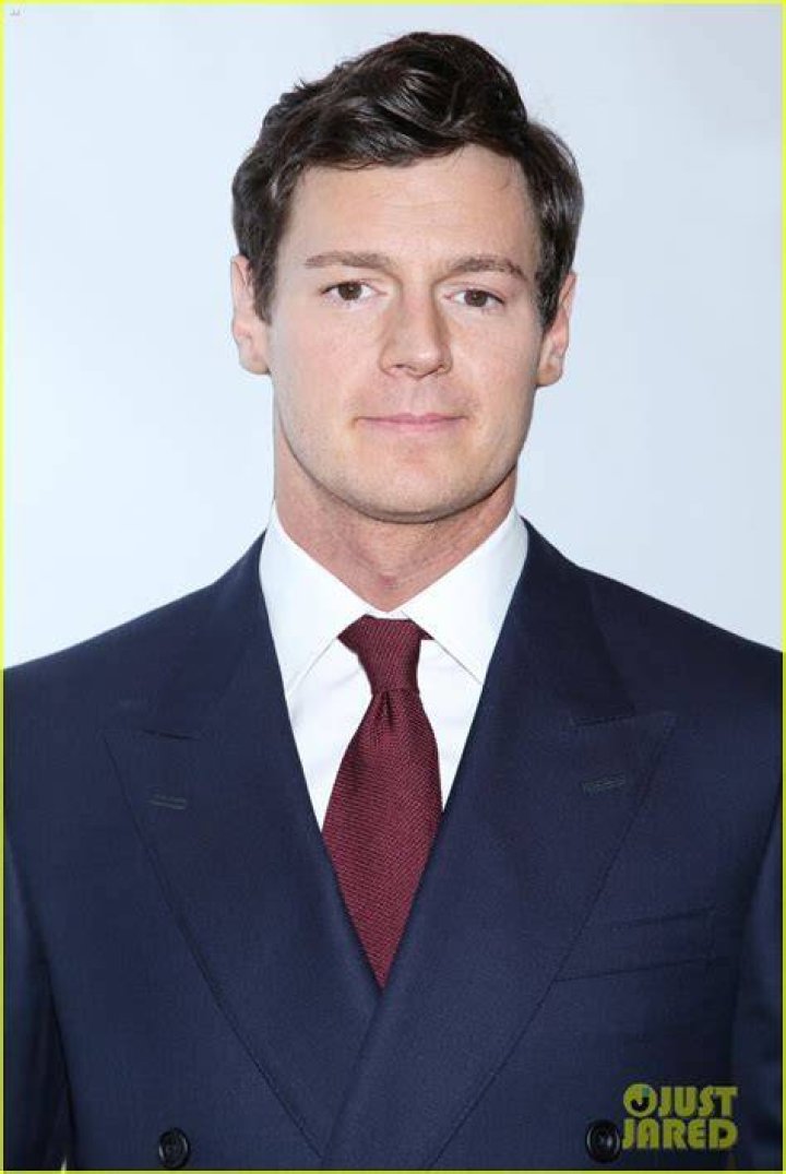 Benjamin Walker Gets Support from Wife Kaya Scodelario at 'American
