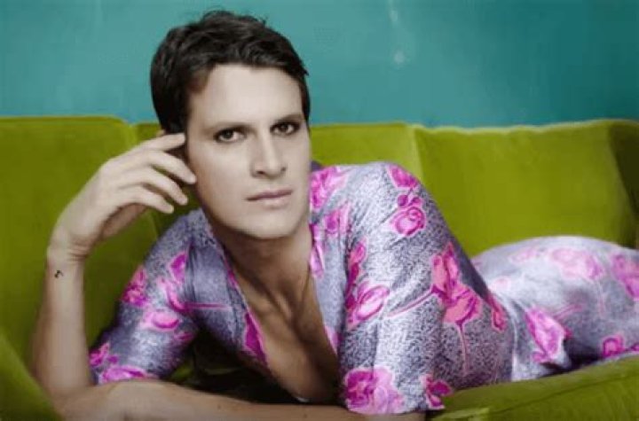 Daniel Tosh Wife, Married, Gay, Girlfriend, Net Worth, Wiki, Height