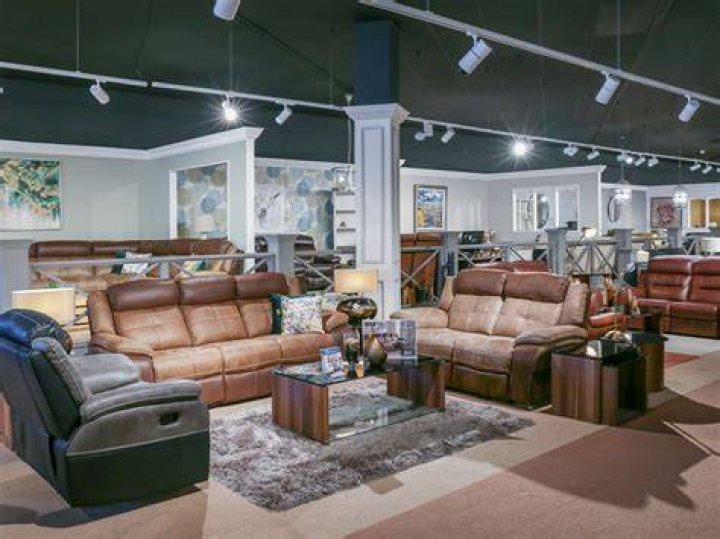 Essential Guide To Faranzano Chairs And Sofas: Comfort And Style